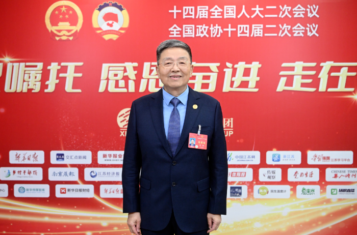 全国人大代表、中国工程院院士、红桃国际药业董事长肖伟：开发中药“经典名方”，让“好方”变“好药”